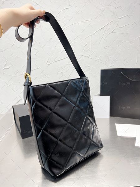 cc designer women's bag one shoulder handbag cross-body purse large capacity fashion shopping tote leather denim 29cm
cc designer women's bag one shoulder handbag cross-body purse large capacity fashion shopping tote leather denim 29cm