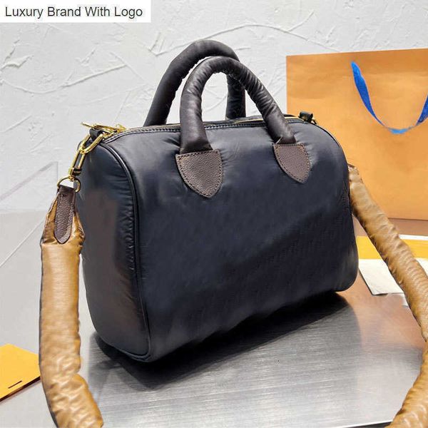 l bag handbags cotton pillow bag winter crossbody bags women handbags purse old flower letters zipper closure sewing thread letter gold hard, Black
l bag handbags cotton pillow bag winter crossbody bags women handbags purse old flower letters zipper closure sewing thread letter gold hard, Black