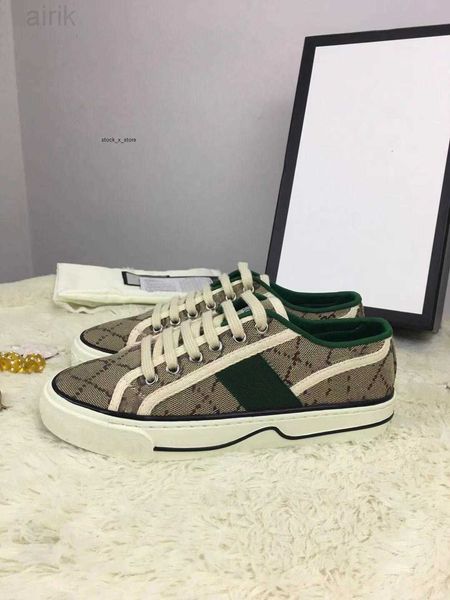 men women casual shoes flat platform chaussures leather sneakers ace bee embroidery stripes walking sports shoe 35-45, Black
men women casual shoes flat platform chaussures leather sneakers ace bee embroidery stripes walking sports shoe 35-45, Black