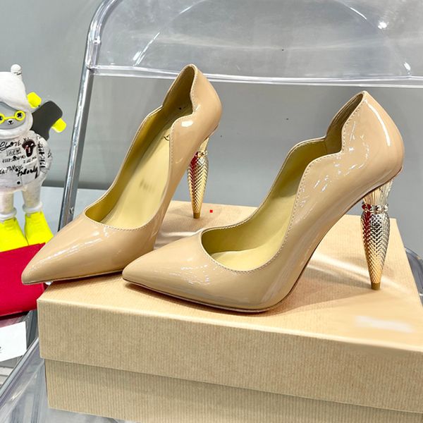 2023 with box designer shoe pumps sandals high heels senior quality summer womens s lady black khaki leather peep toes straps rivets dress s
2023 with box designer shoe pumps sandals high heels senior quality summer womens s lady black khaki leather peep toes straps rivets dress s