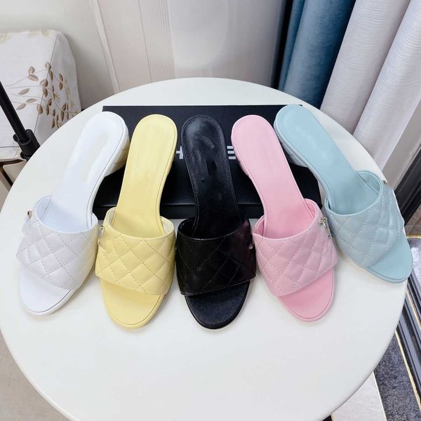new ladies designer sandals plaid quilted checks flats heel calfskin slip-ons round toe slippers heeled sandal flip-flops leather slipper gr, Black
new ladies designer sandals plaid quilted checks flats heel calfskin slip-ons round toe slippers heeled sandal flip-flops leather slipper gr, Black