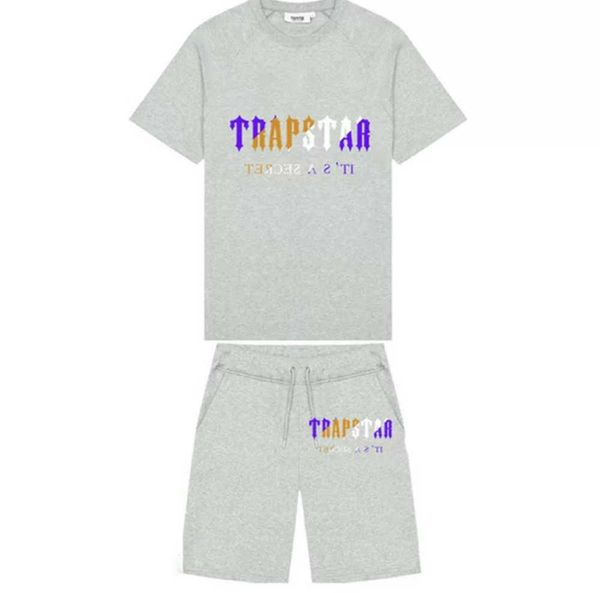 summer new trapstar london shooter short-sleeved t shirt suits chenille decoding black ice flavor 2.0 men's round neck t-shirt shorts, Gray
summer new trapstar london shooter short-sleeved t shirt suits chenille decoding black ice flavor 2.0 men's round neck t-shirt shorts, Gray
