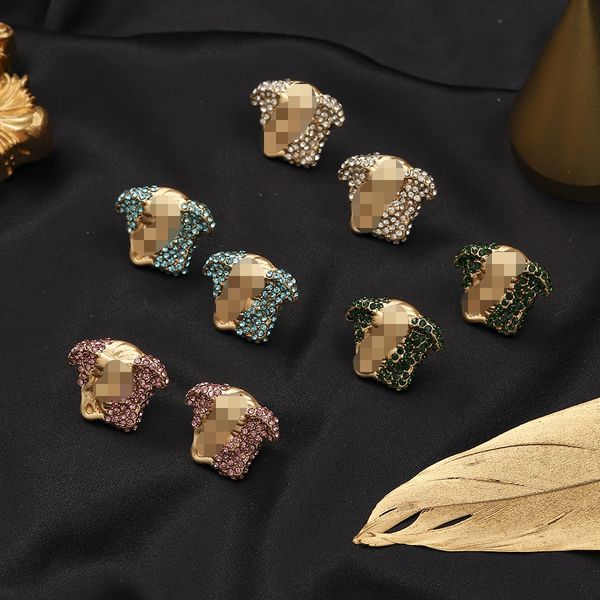 fashion banshee earring stud micro inlays diamond copper medusa women men earrings ladies ear studs designer jewelry gifts mer34 -- 01, Golden;silver
fashion banshee earring stud micro inlays diamond copper medusa women men earrings ladies ear studs designer jewelry gifts mer34 -- 01, Golden;silver