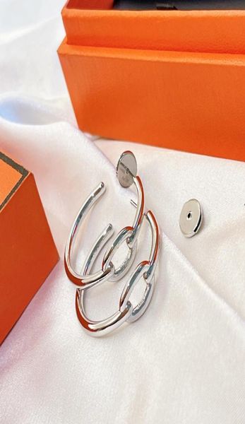 2021 fashion simplicity designer earrings exquisite luxurys designers jewelry wedding party necessary ear studs jewelrys versatile9591204, Golden;silver
2021 fashion simplicity designer earrings exquisite luxurys designers jewelry wedding party necessary ear studs jewelrys versatile9591204, Golden;silver