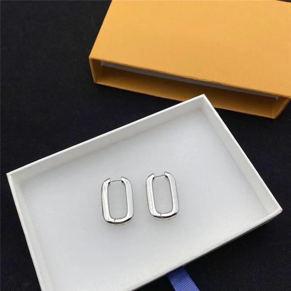 classic letter steel seal charm earrings sunflower pattern rectangle studs women personality designer eardrop with stamps gift box, Golden
classic letter steel seal charm earrings sunflower pattern rectangle studs women personality designer eardrop with stamps gift box, Golden