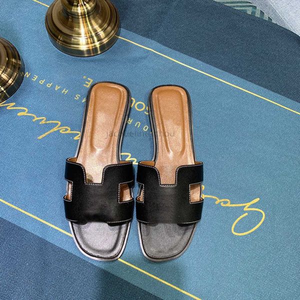 black oran sandal slippers womans flats sliders shoes slides designer sandals real leather classic summer flip flops beach slipper with box
black oran sandal slippers womans flats sliders shoes slides designer sandals real leather classic summer flip flops beach slipper with box