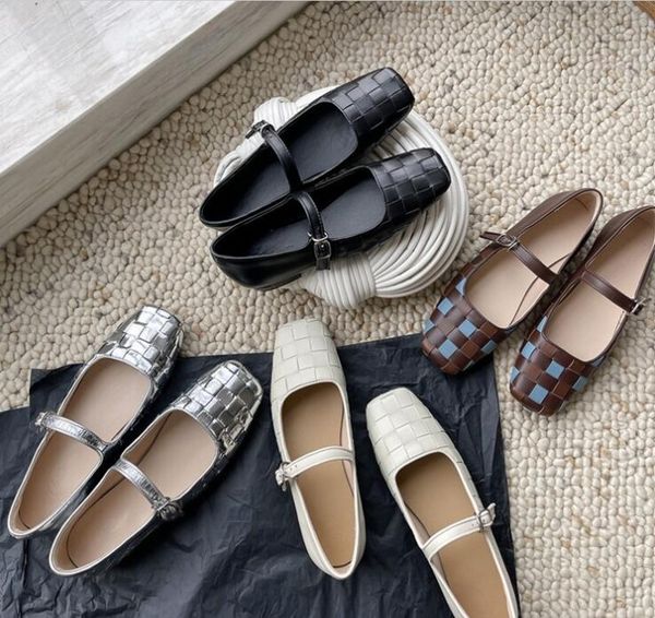 weave plaid mary jane shoes fashion square toe buckle strap lady wedding dress shoes women flats, Black
weave plaid mary jane shoes fashion square toe buckle strap lady wedding dress shoes women flats, Black