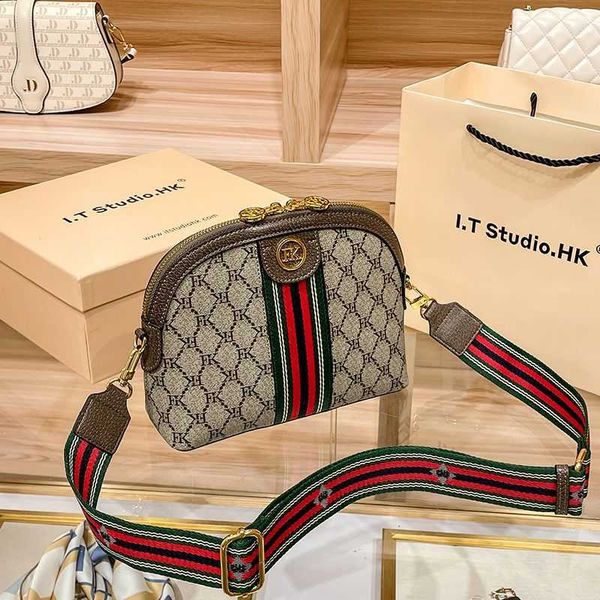 designer bag hong kong shell bag women's 2023 new bag spring/summer fashion genuine leather high grade wide shoulder strap single shoul
designer bag hong kong shell bag women's 2023 new bag spring/summer fashion genuine leather high grade wide shoulder strap single shoul