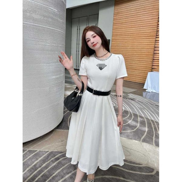 casual dresses designer pd23ss spring/summer round neck rolled diamond triangle logo long with drill collar design at the bottom and folded, Black;gray
casual dresses designer pd23ss spring/summer round neck rolled diamond triangle logo long with drill collar design at the bottom and folded, Black;gray