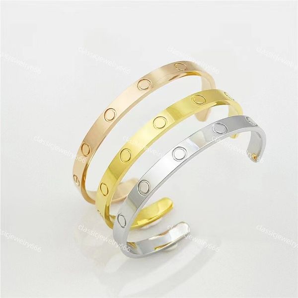 luxury women's open bracelet fashion designer classic brand bracelet 18k jewelry festival gift 316l stainless steel band box, Golden;silver
luxury women's open bracelet fashion designer classic brand bracelet 18k jewelry festival gift 316l stainless steel band box, Golden;silver