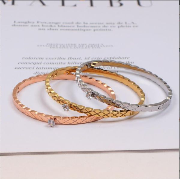 tennis european and american diamond patterned diamond bracelet, fashionable titanium steel material, new men's and women's bracel, Golden;silver
tennis european and american diamond patterned diamond bracelet, fashionable titanium steel material, new men's and women's bracel, Golden;silver