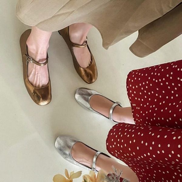 gold silver mary jane shoes fashion genuine leather vintage womens wedding dress shoes buckle strap single shoes, Black
gold silver mary jane shoes fashion genuine leather vintage womens wedding dress shoes buckle strap single shoes, Black