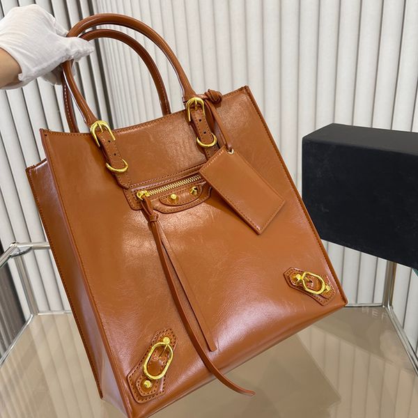 designer bag tote bag fashion crossbody bags luxurys handbags cool girl totes brand man women handbags black shoulder purse open duffle bags
designer bag tote bag fashion crossbody bags luxurys handbags cool girl totes brand man women handbags black shoulder purse open duffle bags