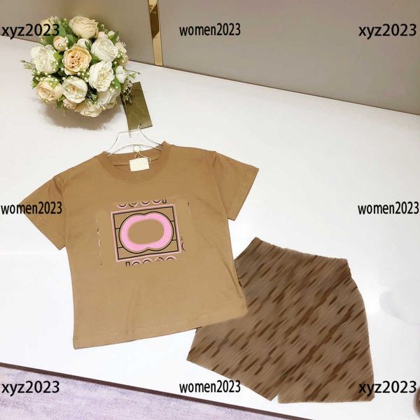 2023 tracksuits kid sets summer baby suit size 90-150 cm 2pcs round neck t-shirt and classic letter printed shorts ing, White
2023 tracksuits kid sets summer baby suit size 90-150 cm 2pcs round neck t-shirt and classic letter printed shorts ing, White