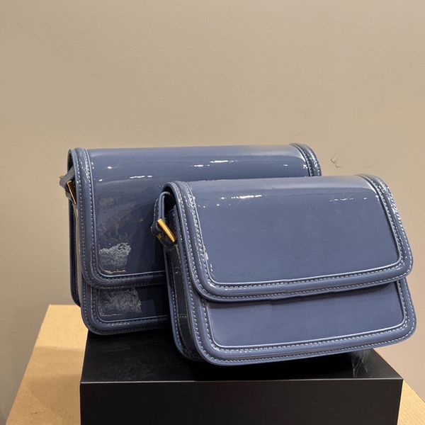 lacquer flap messenger bag shoulder bags plain handbag cowhide genuine leather material gold hardware letter buckle women clutchs purse
lacquer flap messenger bag shoulder bags plain handbag cowhide genuine leather material gold hardware letter buckle women clutchs purse