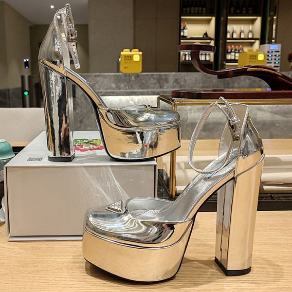 2023 with box designer shoe pumps sandals high heels senior quality summer womens s lady black khaki leather peep toes straps rivets dress s
2023 with box designer shoe pumps sandals high heels senior quality summer womens s lady black khaki leather peep toes straps rivets dress s