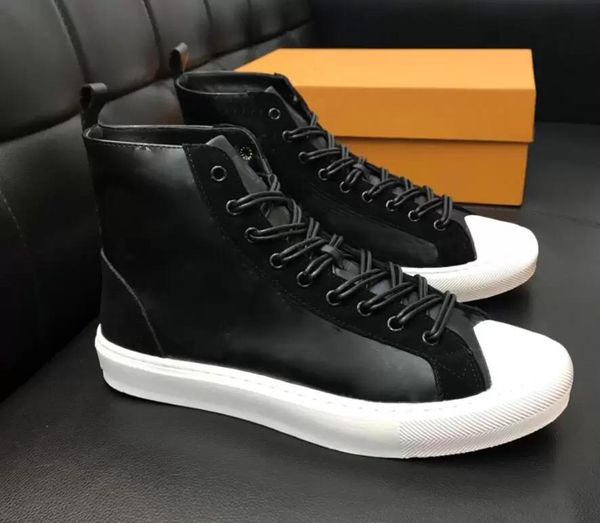2023 luxury designer men casual shoes tattoo sneakers high sneakers silky calfskin trim classic highs rubber toe, Black
2023 luxury designer men casual shoes tattoo sneakers high sneakers silky calfskin trim classic highs rubber toe, Black