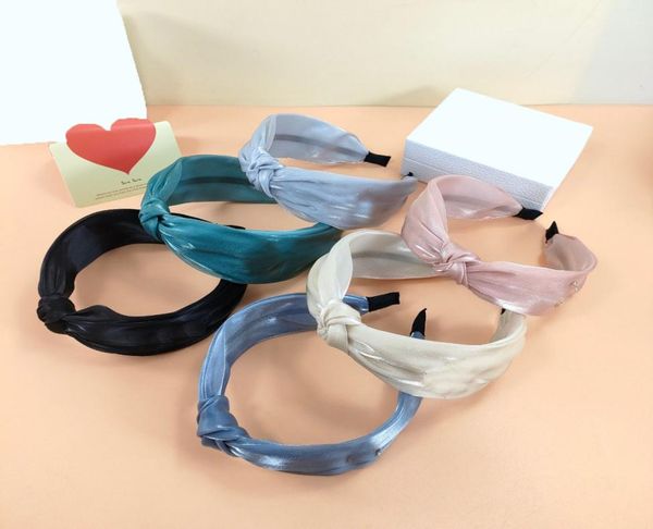 18color classic vintage designer letters printed bowknot headband simple retro women wide edge cross knotted hair hoop turba3458034, Silver
18color classic vintage designer letters printed bowknot headband simple retro women wide edge cross knotted hair hoop turba3458034, Silver