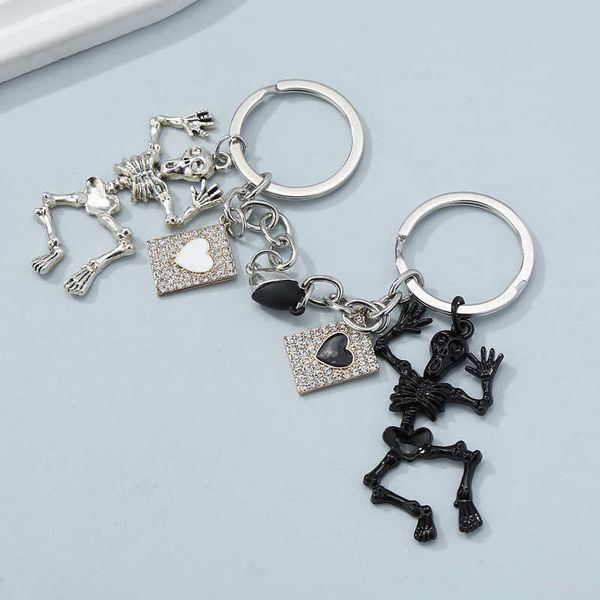 key rings punk skull keychain heart magnet pendant friendship key ring for couple lovers gift fashionable car keys handmade aa230411, Slivery;golden
key rings punk skull keychain heart magnet pendant friendship key ring for couple lovers gift fashionable car keys handmade aa230411, Slivery;golden