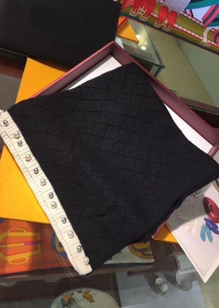 2021 new selling style elegant cashmere knitted rhomboid scarf temperament versatile pearl embellished fashion lady scarf6985951, Blue;gray
2021 new selling style elegant cashmere knitted rhomboid scarf temperament versatile pearl embellished fashion lady scarf6985951, Blue;gray