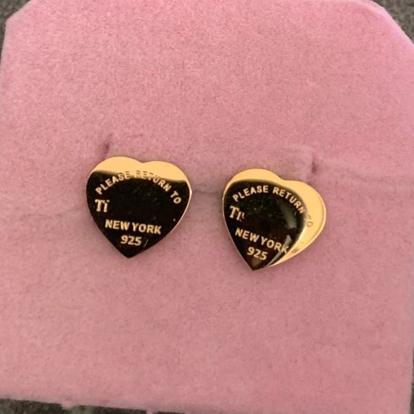 Cute simple 1cm girls original branded polished heart stud Stainless Steel 18k Gold silver rose women love logo engrave earrings friendship gift jewelry
Cute simple 1cm girls original branded polished heart stud Stainless Steel 18k Gold silver rose women love logo engrave earrings friendship gift jewelry