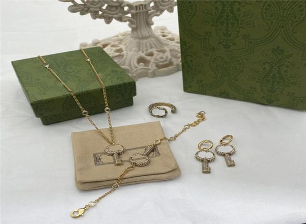 full diamond key pendant necklaces crystal designer earrings women bracelet open size rhinestone rings with box7339235, Black
full diamond key pendant necklaces crystal designer earrings women bracelet open size rhinestone rings with box7339235, Black