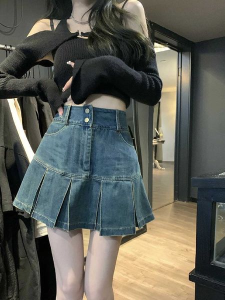 waisted pleated high denim for women in summer oversized chubby mm with a slim design and a-line buttock wrap short skirt, Blue
waisted pleated high denim for women in summer oversized chubby mm with a slim design and a-line buttock wrap short skirt, Blue