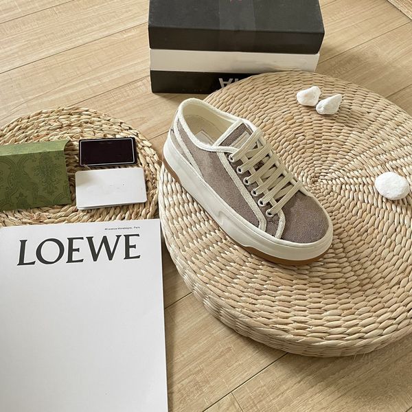 fashion women casual flat shoes luxury designer canvas thick bottom low cut lace-up female non-slip walking shoes sneakers 35-40, Black
fashion women casual flat shoes luxury designer canvas thick bottom low cut lace-up female non-slip walking shoes sneakers 35-40, Black