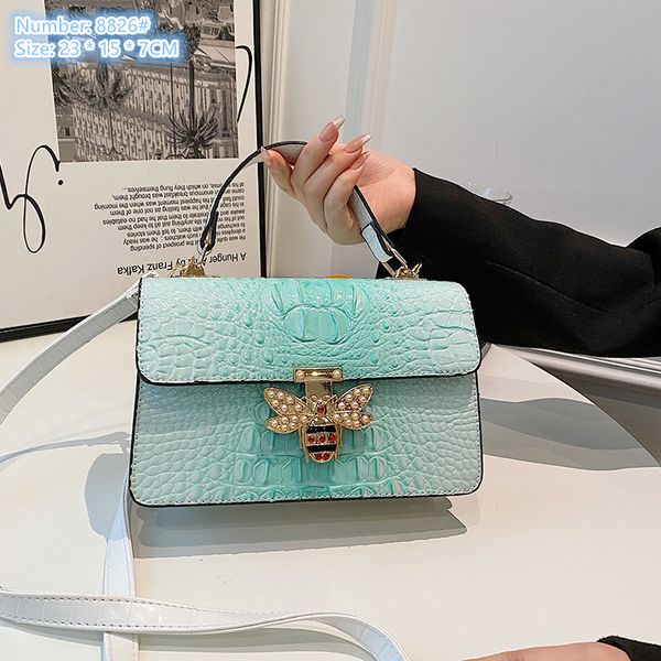 factory wholesale ladies shoulder bags 10 colors sweet candy-colored embossed leather handbag elegant crocodile mobile phone bag fashion stu
factory wholesale ladies shoulder bags 10 colors sweet candy-colored embossed leather handbag elegant crocodile mobile phone bag fashion stu