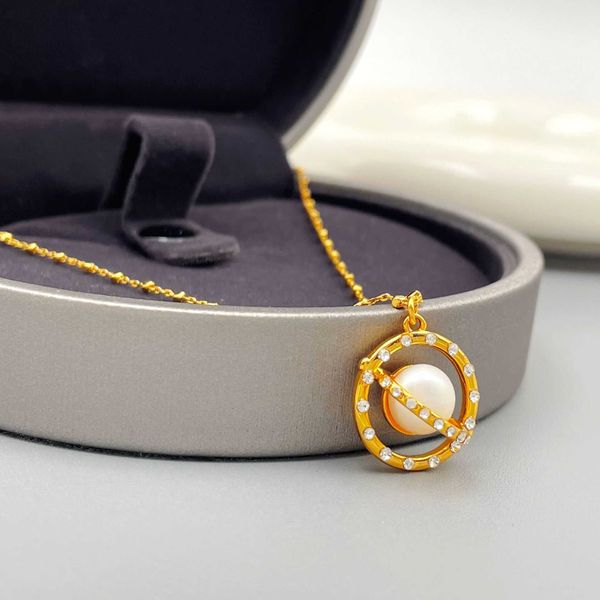 ins wind western empress dowager the same sparkling diamond saturn ring inlaid with freshwater pearl necklace exquisite temperament item jew, White;black
ins wind western empress dowager the same sparkling diamond saturn ring inlaid with freshwater pearl necklace exquisite temperament item jew, White;black