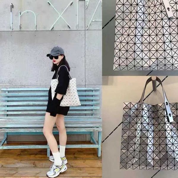 womens handbags designer tote bags 2023 new bag lifestyle bag geometric diamond ten grid gradient color contrast handheld shoulder bag women
womens handbags designer tote bags 2023 new bag lifestyle bag geometric diamond ten grid gradient color contrast handheld shoulder bag women