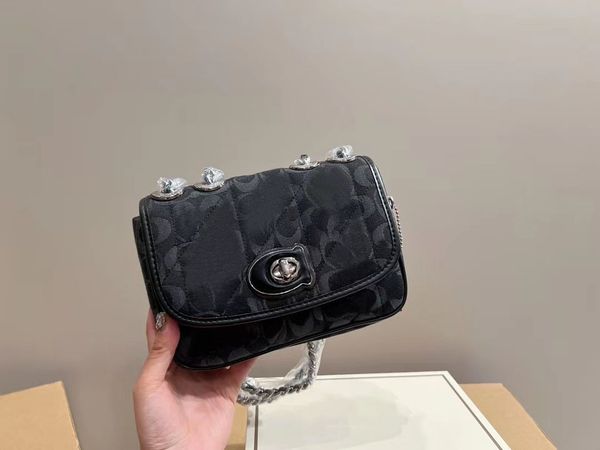 evening bags new 5a madison pillow shoulder bags napa leather metal chain crossbody bag fashion women letter hasp handbags totes luxury desi
evening bags new 5a madison pillow shoulder bags napa leather metal chain crossbody bag fashion women letter hasp handbags totes luxury desi
