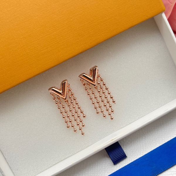 luxury women letter stud earing louisity designer brand earring viutonity fashion jewelry hoop metal crystal pearl earring cjeweler women�, Golden;silver
luxury women letter stud earing louisity designer brand earring viutonity fashion jewelry hoop metal crystal pearl earring cjeweler women�, Golden;silver