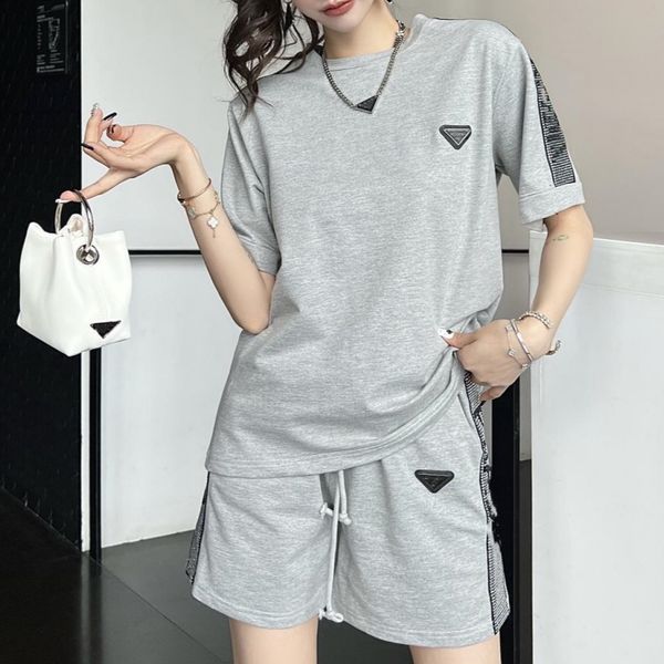 fashion designer printing women tracksuits for summer ladies short sleeve shorts two piece sets, Gray
fashion designer printing women tracksuits for summer ladies short sleeve shorts two piece sets, Gray
