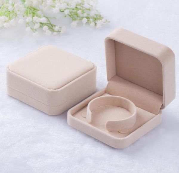 909040mm velvet jewelry box bracelet bangle box gift box jewelry packaging display beige1236103, Black;white
909040mm velvet jewelry box bracelet bangle box gift box jewelry packaging display beige1236103, Black;white