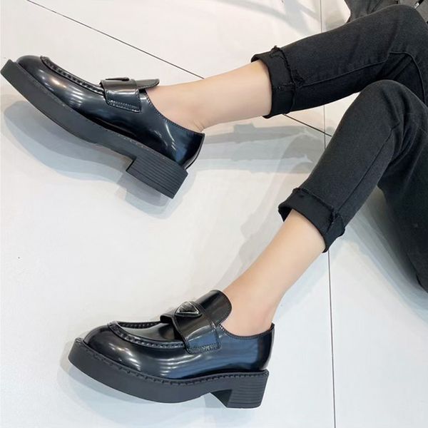 high-end british style cake flats leather heightening fashion thick sole casual women's single shoes classic luxury design triangle lab
high-end british style cake flats leather heightening fashion thick sole casual women's single shoes classic luxury design triangle lab