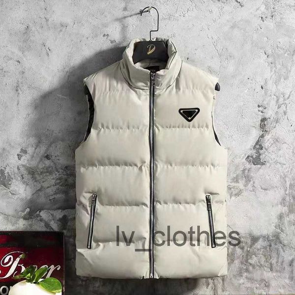 senior designer men's vests jacket coats europe and america stylist mens women spring autumn zipper sleeved hoodies fashion leisure win, Black;white
senior designer men's vests jacket coats europe and america stylist mens women spring autumn zipper sleeved hoodies fashion leisure win, Black;white
