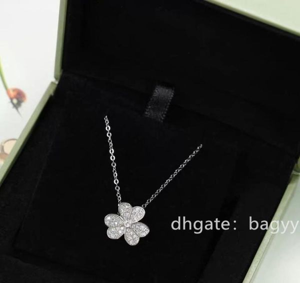 jewelry ladies pendant necklaces love rings van screw earrings carti bracelet party wedding couple gift fashion luxury cleef desig3351555, Silver
jewelry ladies pendant necklaces love rings van screw earrings carti bracelet party wedding couple gift fashion luxury cleef desig3351555, Silver