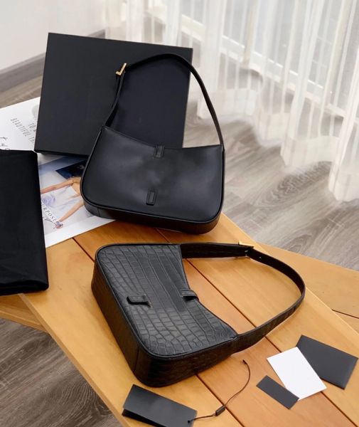 fashion designer women's tote bag women's underarm bag shoulder bag leather wallet zipper 002
fashion designer women's tote bag women's underarm bag shoulder bag leather wallet zipper 002