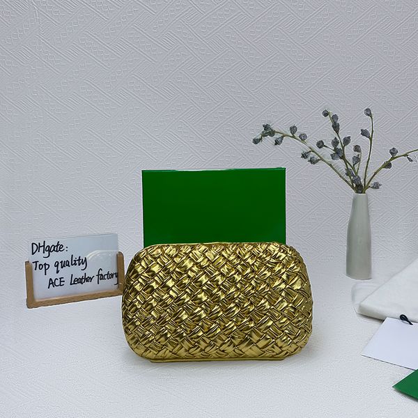 original quality knot bag cosmetic bag genuine leather dinner bag b717622 with box
original quality knot bag cosmetic bag genuine leather dinner bag b717622 with box