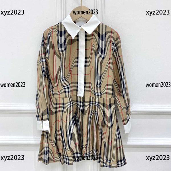 2023 girls dresses long sleeved baby skirt designer dress size 100-160 cm kids summer pleated skirt new product, Red;yellow
2023 girls dresses long sleeved baby skirt designer dress size 100-160 cm kids summer pleated skirt new product, Red;yellow