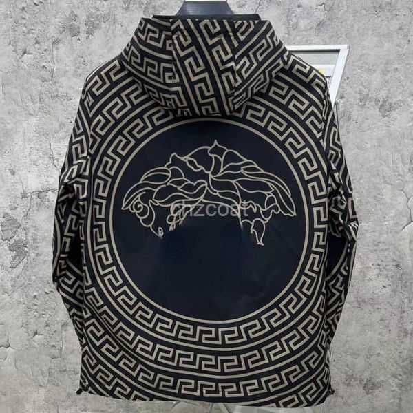 medusa jacket casual printed men zippered hooded jackets designer sweatshirt mens cardigan coat hip hop windbreak loose reversible 1 ujb4, Black;brown
medusa jacket casual printed men zippered hooded jackets designer sweatshirt mens cardigan coat hip hop windbreak loose reversible 1 ujb4, Black;brown