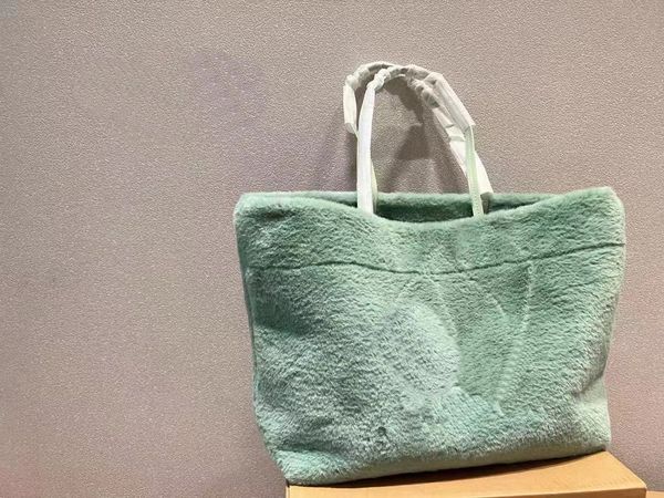 Rabbit Fur Shopping Bag Fur Tote Bag 10A Designer Bag Womens Original Genuine Leather Handbag Shoulder Bag Halloween Travel Wallet Shopping Bag business trips 39CM
Rabbit Fur Shopping Bag Fur Tote Bag 10A Designer Bag Womens Original Genuine Leather Handbag Shoulder Bag Halloween Travel Wallet Shopping Bag business trips 39CM