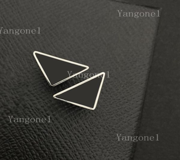 2021 charm fashion hip hop stud earring for men women letter earrings party wedding lovers gift engagement jewelry bride3265044, Golden;silver
2021 charm fashion hip hop stud earring for men women letter earrings party wedding lovers gift engagement jewelry bride3265044, Golden;silver