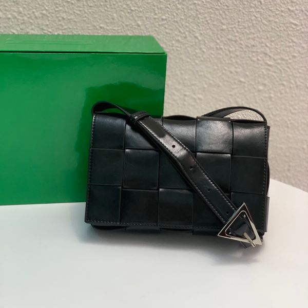 7a designer bag oil wax cowhide crossbody handbag luxury weave square purse silver triangle trim
7a designer bag oil wax cowhide crossbody handbag luxury weave square purse silver triangle trim