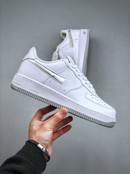 the outdoor-indoor athletics running shoes 1 cm low color of the month series helms a metallic silver offering on dec 7th 2022 send with box
the outdoor-indoor athletics running shoes 1 cm low color of the month series helms a metallic silver offering on dec 7th 2022 send with box
