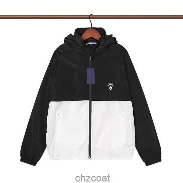 thin jacket fashion windbreaker mens jacket coats with letters inverted triangle men women waterproof coat spring autumn clothes jackets out, Black;brown 
thin jacket fashion windbreaker mens jacket coats with letters inverted triangle men women waterproof coat spring autumn clothes jackets out, Black;brown