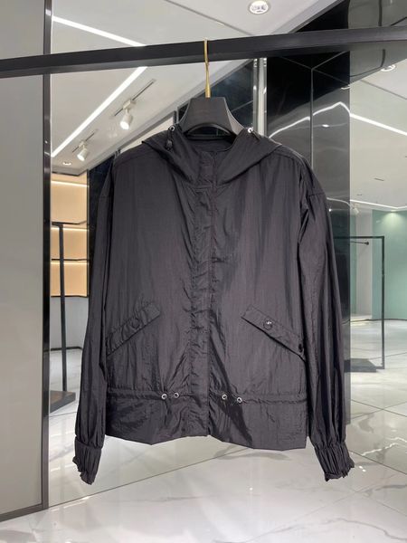 women's jackets summer sunscreen clothing windproof women's lightweight hooded jacket sun screen 230412, Black;brown
women's jackets summer sunscreen clothing windproof women's lightweight hooded jacket sun screen 230412, Black;brown