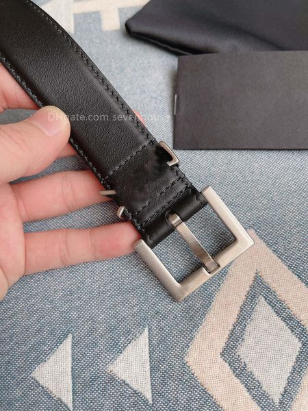 women belt body adopts imported calfskin with needle style copper buckle classic fashion style width 3.0cm, Black;brown
women belt body adopts imported calfskin with needle style copper buckle classic fashion style width 3.0cm, Black;brown