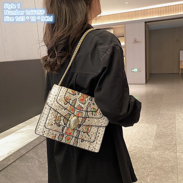 factory wholesale ladies shoulder bags 2 elegant and versatile solid color thick leather backpack flip diamond chain bag street popular snak
factory wholesale ladies shoulder bags 2 elegant and versatile solid color thick leather backpack flip diamond chain bag street popular snak
